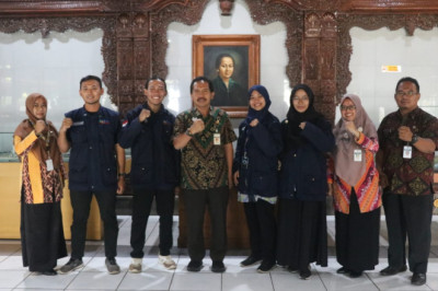 40 Relawan National Youth Inspiration Bantu Berdayakan Masyarakat Desa Nyamuk