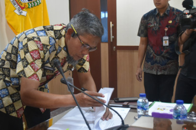 Pemprov Jateng Terima Hibah dari Balai Bahasa Jateng, Sekda: Akan Pelihara dan Manfaatkan secara Optimal