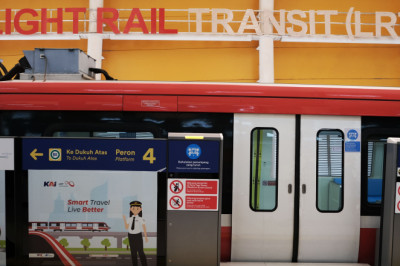 Kesan Para Menteri Terhadap LRT Jabodebek