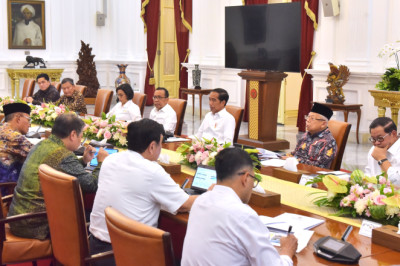 Presiden Jokowi Minta Penanganan Polusi di Jabodetabek Berbasiskan Kesehatan