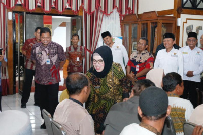 76 Warga Kurang Mampu di Sukoharjo Terima Bantua Baznas