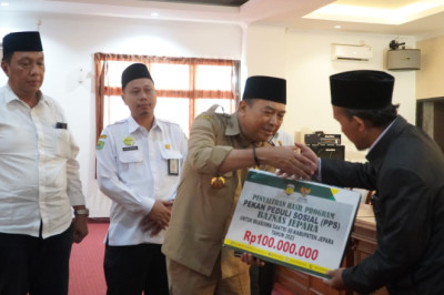 Ratusan Santri Terima Beasiswa dari Baznas Jepara