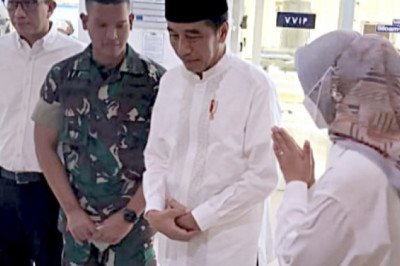 Presiden Jokowi Jenguk Doni Monardo di RS Siloam