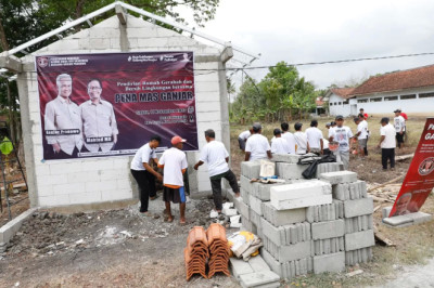 Dapat Bantuan Rumah Gerabah dari Pena Mas Dukung Ganjar, Warga : Alhamdulillah Sangat Membantu