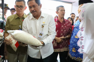 Pangkas Rantai Distribusi Pangan, Pj Gubernur Jateng Apresiasi Toko Pandawa Kita