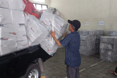 KPU Temanggung Terima Logistik ATK Pemilu 2024