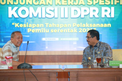 Jelang Pemungutan Suara Pemilu 2024  Pemprov Jateng Genjot Perekaman e-KTP