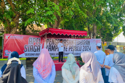 Panwascam dan Panwas Desa/Kelurahan Diminta Berperan seperti Wasit