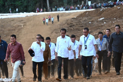 Presiden Sebut Industri Pupuk di Papua Bagian Strategi Besar Menegakkan Kedaulatan Pangan