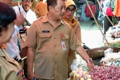 Jelang Libur Natal dan Tahun Baru, Stok Kebutuhan Pokok di Semarang Mencukupi