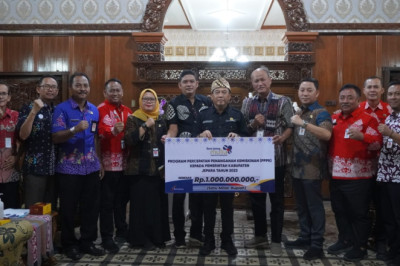 Bank Jateng Serahkan CSR Percepatan Pengentasan Kemiskinan ke Pemkab Jepara