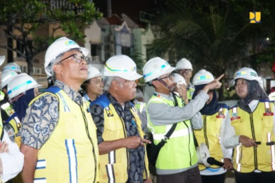 Saksikan Pemasangan Girder Flyover Madukoro, Basuki: Pintu Gerbang ke Kota Semarang
