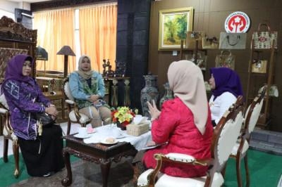 Serap Ilmu, Dekranasda Banjar Belajar ke Jateng
