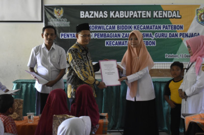 UPZ Korwilcamdisdik Patebon Salurkan Bantuan kepada Mustahik