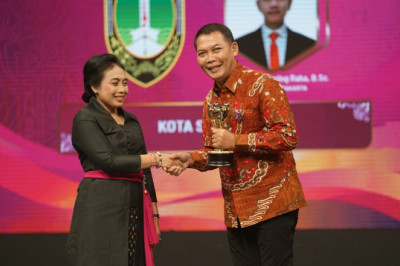 Surakarta Raih Penghargaan Parahita Ekapraya Kategori Utama
