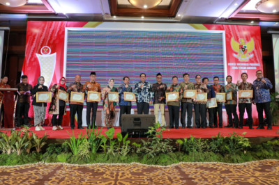 SKPD Pemprov Jateng Penerima Penghargaan Badan Publik Informatif Terus Bertambah