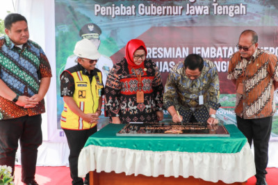 Jembatan Ganepo Sragen Diresmikan, Pj Gubernur : Tingkatkan Perekonomian Masyarakat