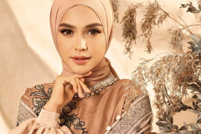 Tampil Ciamik di Shopee Live, Berapa Umur Ria Ricis?