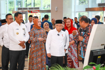 Pj Gubernur Jateng Dampingi Wapres Ma’ruf Amin Tinjau RSWN Semarang