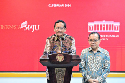 Presiden Jokowi Terima Surat Pengunduran Diri Mahfud MD