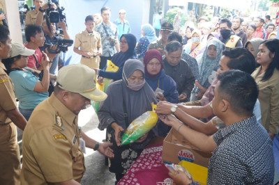 Kendalikan Inflasi, Pemkot Salatiga Gelar Operasi Pasar Murah