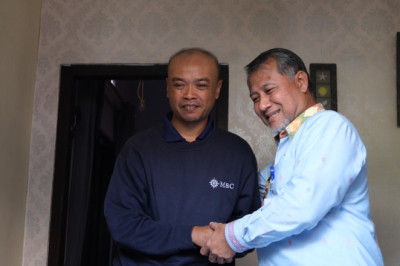 Kunjungi Anggota KPPS yang Sakit, Pj. Bupati Temanggung : Biaya Pengobatan Gratis