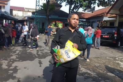 Gerakan Pangan Murah Temanggung Sediakan Lima Ton Ton Beras SPHP