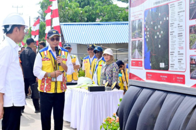 Presiden Jokowi Resmikan 24 Ruas Jalan di Kalimantan Barat Senilai Rp648 Miliar