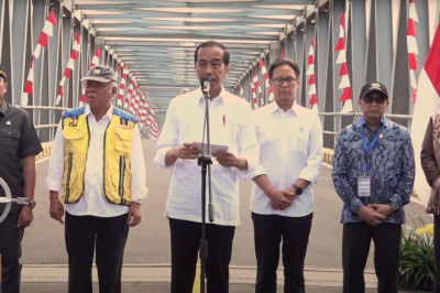 Presiden Jokowi Resmikan Duplikasi Jembatan Kapuas I