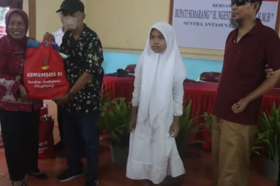 137 Orang PPKS di Kabupaten Semarang Terima Bantuan Atensi Kemensos RI