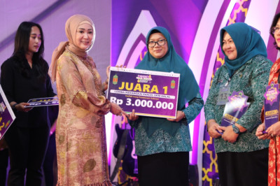 28 TP PKK dan DWP Ikuti Lomba Merangkai Parsel Produk UMKM Halal