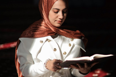 Ayat Seribu Dinar Lengkap: Arab, Latin, dan Artinya