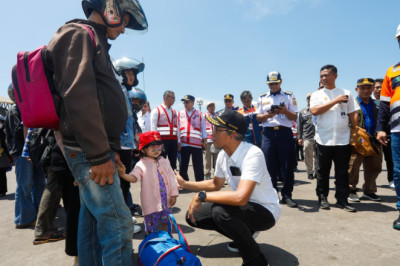 Sambut Kedatangan Pemudik Gratis Gunakan Kapal, Sekda Jateng : Wajahnya Tidak Ada yang Capek
