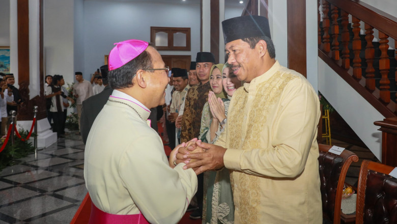Pj Gubernur Jateng Gelar “Open House” Idulfitri, Romo Robertus : Ini Kesempatan Istimewa