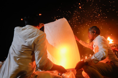 Festival Lampion Waisak 2024 Meriah, Sekda Jateng: Tunjukkan Toleransi dan Kerukunan Antarumat Beragama