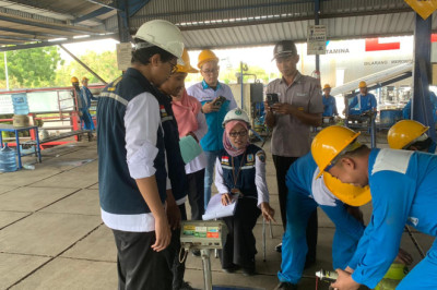 Jamin Gas Sesuai Takaran, Pemkab Rembang Uji Barang Dalam Keadaan Terbungkus