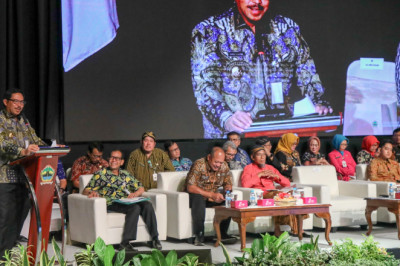 Rembug Pembangunan Jateng, Nana Tekankan Perencanaan Tak Bisa Asal-asalan