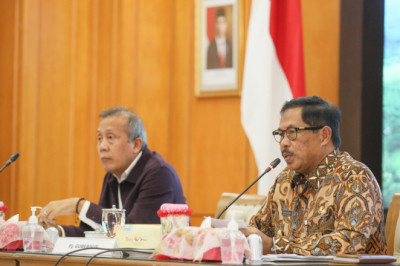 Pj Gubernur Jateng Kawal Kabupaten/Kota yang Belum Tuntaskan Anggaran Pilkada 