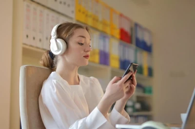 8 Cara Menghilangkan Iklan di HP, Mudah Banget!