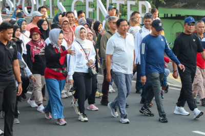 Ikuti Family Fun Walk, Nana : Terus Perhatikan dan Cintai Keluarga