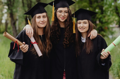 21 Lagu untuk Perpisahan Sekolah yang Menyentuh