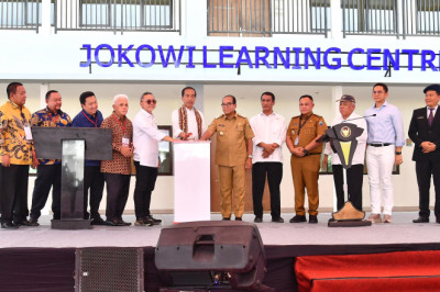 Presiden Tekankan Pentingnya Bangun SDM Unggul untuk Tingkatkan Daya Saing Global