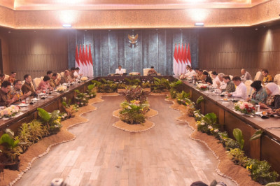 Presiden Jokowi Pimpin Sidang Kabinet Perdana di IKN, Bahas Strategi Pertumbuhan Ekonomi