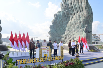 Presiden Jokowi Resmikan Taman Kusuma Bangsa IKN
