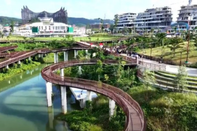 Presiden Jokowi Resmikan Plaza Seremoni Sumbu Kebangsaan IKN