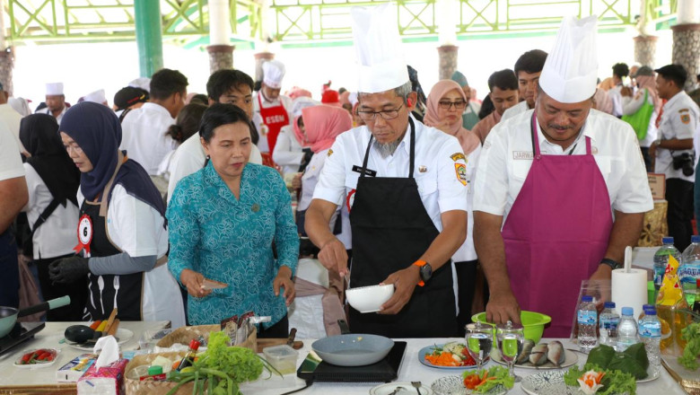 Kala Sekda Jateng Mendadak Jadi Koki 