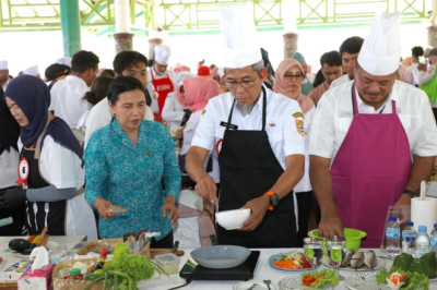 Kala Sekda Jateng Mendadak Jadi Koki 