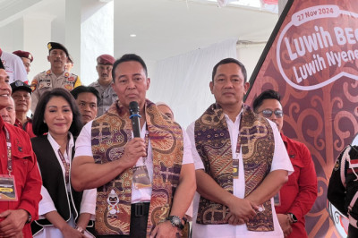 Andika Perkasa dan Hendrar Prihadi Resmi Mendaftar ke KPU Jawa Tengah