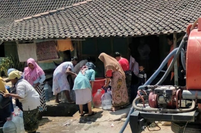 BPBD Rembang Salurkan 1,2 Juta Liter Air Bersih ke Desa Terdampak Kekeringan