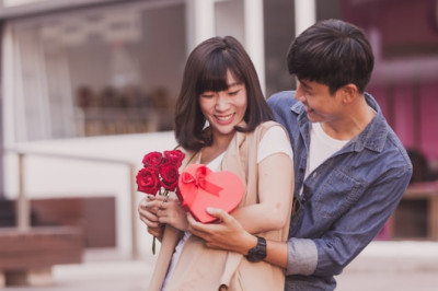 Punya Pacar Weton Sabtu Pon? Cek Pantangan Berikut Agar Hubunganmu Tetap Harmonis